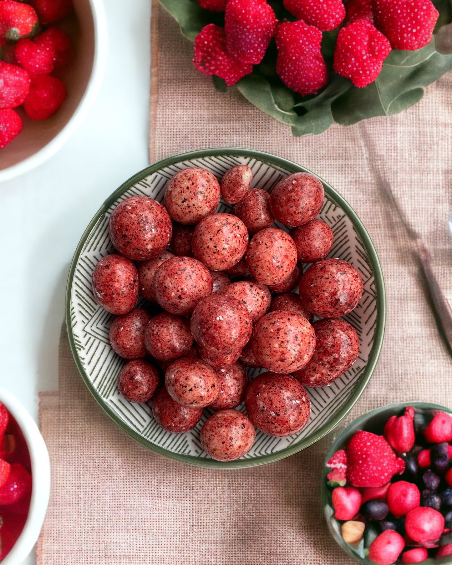 Johannisbeeren in weißer Schokolade